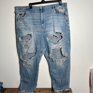 American Eagle Outfitters Curvy Mom Jean